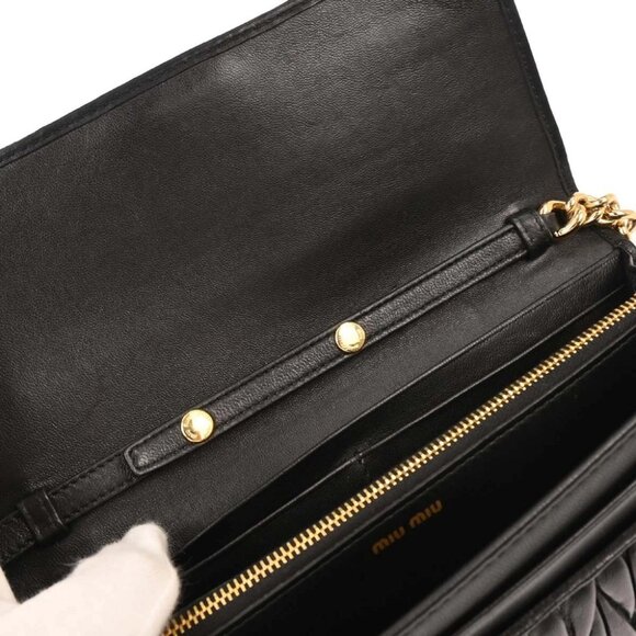 Miu Miu Black Lambskin Matelasse Wallet On Chain WOC 5BP290 144868 - Picture 7 of 10